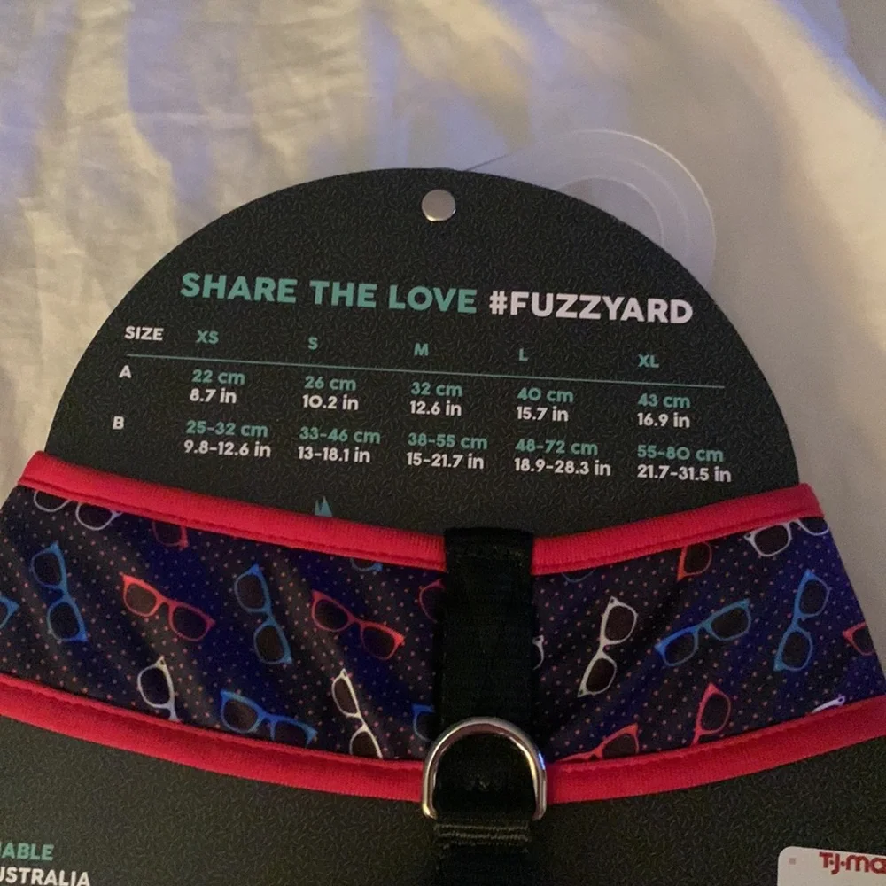 Dog harness nwt
